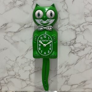 RARE Jeweled Classic Green Kit Kat Cat Klock Clock